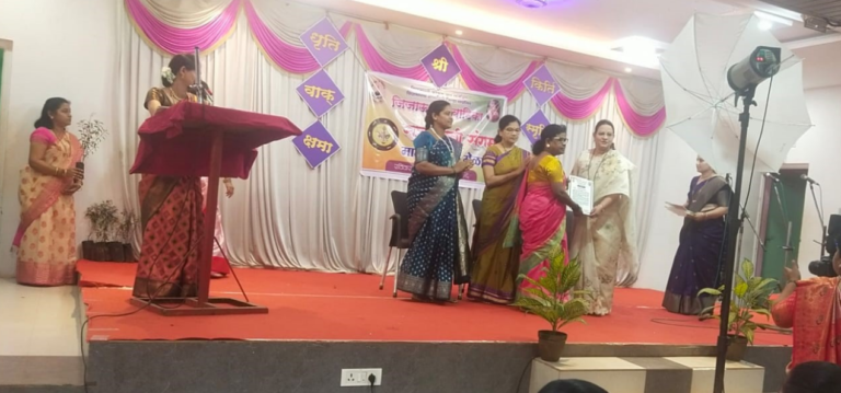 स्नेह समृध्दी मंडळच्या जेष्ठ कार्यकर्त्या मा. सुनिता माईन यांचा उत्कृष्ट सामाजिक कार्याबद्दल विद्याभारती कोकण, मुंबई संचलित जिजाऊ शिशुवाटिका, देवरुख यांच्या मार्फत सत्कार